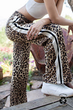 Load image into Gallery viewer, ANIMAL PRINTED BUTTER SOFT STRAIGHT PANT: Brown/Black