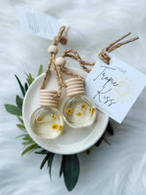 Load image into Gallery viewer, Spring Car Diffusers : Teak & Tide