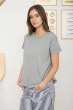 Load image into Gallery viewer, ROUND NECK SHORT SLEEVE EXPOSED SEAM KNIT TOP: MOCHA