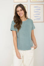 Load image into Gallery viewer, ROUND NECK SHORT SLEEVE EXPOSED SEAM KNIT TOP: TERRACOTTA