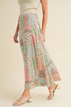 Load image into Gallery viewer, Bradyn Print Skirt: Tan/Orange / Contemporary