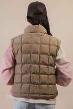 Load image into Gallery viewer, Solid & Leopard Puffer Padded Warm Vest: LEOPARD