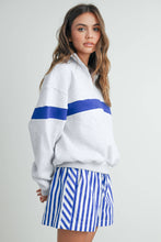 Load image into Gallery viewer, Two-Toned Half Zip Collar Sweatshirt: GREY / GREEN