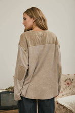 Load image into Gallery viewer, BOXY TEXTURED LONG SLEEVE WASHED KNIT TOP : BROWN