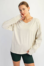 Load image into Gallery viewer, PIGMENT WASHED COTTON V-NECK TOP: Regency Green