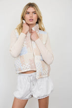 Load image into Gallery viewer, MULTI-PATTERN WESTERN QUILTED ZIP-UP VEST : KHAKI MULTI