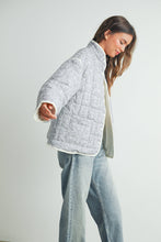 Load image into Gallery viewer, FLORAL QUILTED JACKET WITH LIGHTWEIGHT BOHO PRINT: LAVENDER / IVORY