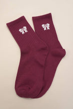 Load image into Gallery viewer, BOW HALF CREW THROWBACK SOCKS | Off White