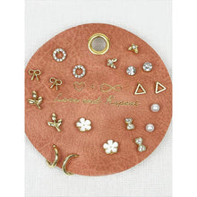 Load image into Gallery viewer, Minimalist Everyday Earrings: GOLD / ONE