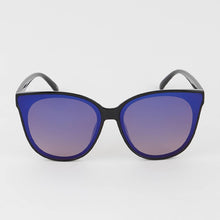 Load image into Gallery viewer, Tinted Cateye Sunglasses: Mix Color