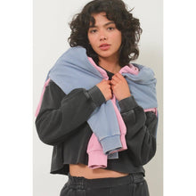 Load image into Gallery viewer, Blue Cropped Sweatshirt With Raw Hem