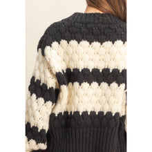 Load image into Gallery viewer, Oversized Scallop Pattern Knit Cardigan: D.GREEN