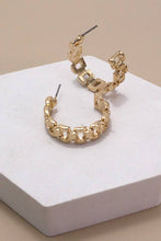 Load image into Gallery viewer, CLASSIC CHAIN CUTOUT HOOP EARRINGS | Gold