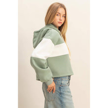 Load image into Gallery viewer, Colorblock Cropped Hoodie: WALNUT
