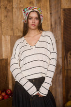 Load image into Gallery viewer, STRIPE V NECK DROP SHOULDER LONG SLEEVE KNIT TOP: CREAM