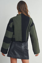 Load image into Gallery viewer, Color Block Mock Turtleneck Sweater: NAVY / IVORY