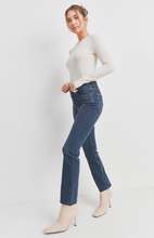 Load image into Gallery viewer, Dark Cut Off Straight Leg Judy Blue Jeans