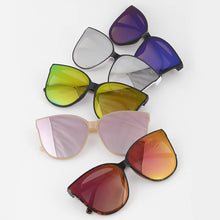 Load image into Gallery viewer, Tinted Cateye Sunglasses: Mix Color