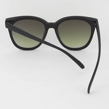 Load image into Gallery viewer, Tinted Cateye Sunglasses: Mix Color
