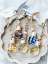 Load image into Gallery viewer, Spring Car Diffusers : Teak & Tide