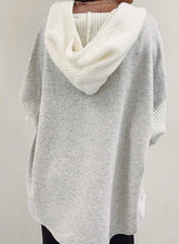 Load image into Gallery viewer, Colorblock Hoodie Sweatshirt with Button Detail: Light gray