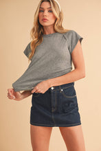 Load image into Gallery viewer, Ivy Tee: Cantaloupe / Contemporary