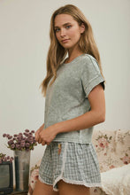 Load image into Gallery viewer, WASHED SHORT SLEEVE BOXY KNIT TOP : COCOA