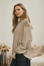 Load image into Gallery viewer, BOXY TEXTURED LONG SLEEVE WASHED KNIT TOP : BROWN
