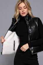 Load image into Gallery viewer, Reversible Faux Leather-Sherpa Contrast Padding Crop Vest: BLK-black