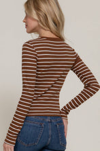 Load image into Gallery viewer, Long Sleeve Crew Neck Yarn Dyed Stripe Knit Top: WHT-WHITE/BLACK / M