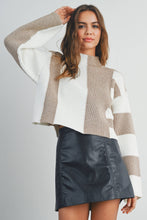 Load image into Gallery viewer, Color Block Mock Turtleneck Sweater: NAVY / IVORY