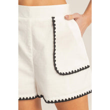 Load image into Gallery viewer, Scallop Trim High-Waisted Shorts: BEIGE