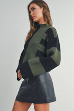 Load image into Gallery viewer, Color Block Mock Turtleneck Sweater: NAVY / IVORY