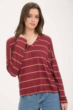 Load image into Gallery viewer, STRIPE V NECK DROP SHOULDER LONG SLEEVE KNIT TOP: CREAM