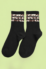 Load image into Gallery viewer, WOMAN ANIMAL LEOPARD HALF CREW THROWBACK SOCKS | Black