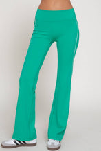 Load image into Gallery viewer, Waist Band Contrast Piping Detail Workout Pants: GRN-jade green/off white / S