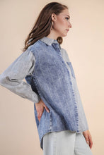Load image into Gallery viewer, Mineral Washed Colorblock Striped Shirt Top: INDIGO
