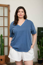 Load image into Gallery viewer, PLUS WASHED RELAXED SHORT SLEEVE V NECK KNIT TOP: VINTAGE BLUE

