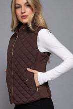 Load image into Gallery viewer, Suede Piping Detail Rib Quilted Padding Vest: OLV-olive oil / L
