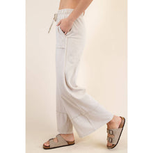 Load image into Gallery viewer, MINERAL WASHED WIDE LEG PANT: Mocha
