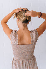 Load image into Gallery viewer, Classic Hair Clip | Large | Blonde Tortoise
