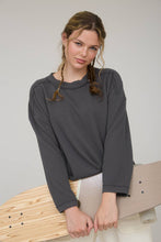 Load image into Gallery viewer, CREW NECK RIBBED LONG SLEEVE KNIT TOP : OATMEAL
