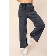 Load image into Gallery viewer, MINERAL WASHED WIDE LEG PANT: Mocha
