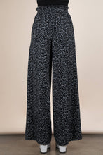 Load image into Gallery viewer, Leopard Print &amp; Solid Wide Leg Pleated Pants: MOCHA LEOPARD
