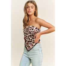 Load image into Gallery viewer, PLEAT BASEBALL ANIMAL PRINT SATIN BANDANA TUBE TOP: Leopard
