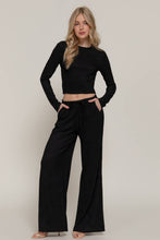 Load image into Gallery viewer, Long Sleeve Crew Neck Top: Wine
