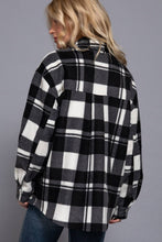 Load image into Gallery viewer, Long Sleeve Check Printed Fleece Shacket: TPE-taupe
