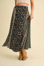 Load image into Gallery viewer, Melanie Skirt: Black Floral
