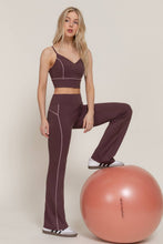 Load image into Gallery viewer, Waist Band Contrast Piping Detail Workout Pants: RED-red/off white / M
