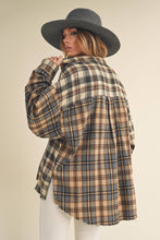 Load image into Gallery viewer, Noelle Flannel Shirt: Oat
